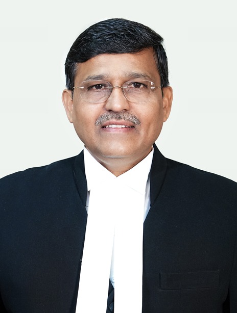 Hon`ble Mr. Justice R Devdas