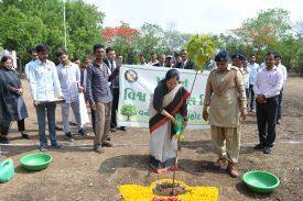 Tree Plantation on World Environment Day by Honourable 2nd Additional District Judge Mrs.P.C.Chauhan