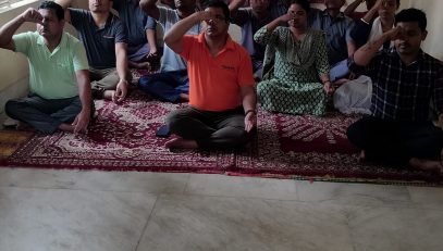 Family Court yoga day1 (4)