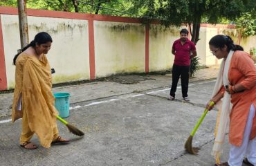 Swachta_four