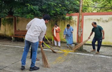 Swachta_five