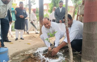 Plantation on 5th June on World Environment Day by President of BAR (1)