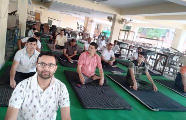 Yoga Day – Staff