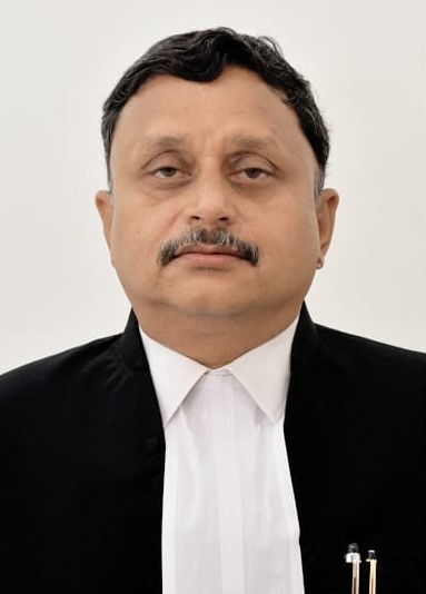 श्री कुलदीप माथुर