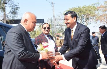 Welcome of Honble Judges by Bouqet Presentation by Mr Keshav Kaushik District and Sessions Judge Bharatpur at Court Campus Kumher