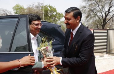 Welcome of Honourable Mr.Justice Sudesh Bansal Guardian Judge Bharatpur Judgeship by Bouqet Presentation by Mr Keshav Kaushik District and Sessions Judge Bharatpur at Court Campus Weir, Bharatpur