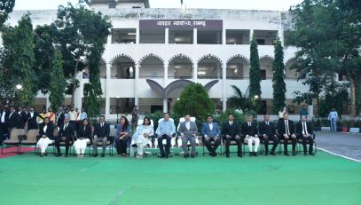 माननीय मुख्य न्यायाधीश तरलोक सिंह चौहान और माननीय न्यायमूर्ति आनंद सेन का रामगढ़ व्यवहार न्यायालय दौरा