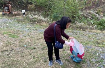 Zunheboto District Court Staff cleaning the complex