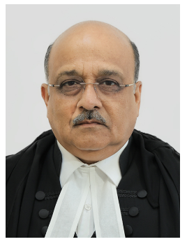 Hon’ble Mr.Justice Sushrut Arvind Dharmadhikari, Chief Justice