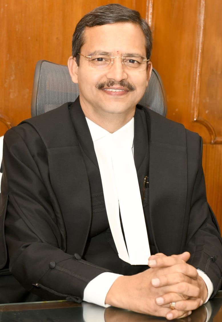 HONOURABLE SRI JUSTICE LAXMI NARAYANA ALISHETTY | District and Session ...