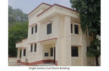 Single Family Court Room Building