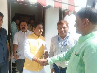 Meeting of staff with Hon. MoS