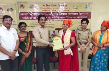 आरोग्य क्षेत्रात योगदान देणाऱ्या महिलांचा सत्कार व व्यक्तिमत्व विकास कार्यक्रम