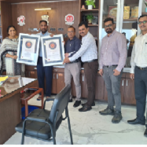 आरोग्य विभागाला दोन राष्ट्रीय 'स्कोच' पुरस्कारांनी सन्मानित करण्यात आले.
