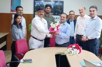 Shri A.N. Mishra, DDG NIC, State Coordinator being welcomed by Shri Sanjeev Kumar, DIO NIC District Centre, Solan during his visit to Shimla/Solan from 7th to 9th June 2023