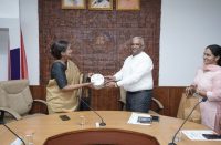 SIO was given a warm welcome by the Secretary