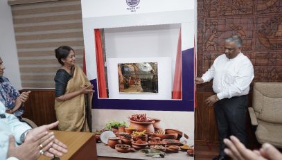 Shri D Sathian IFS inaugurating the FAS by unveling the plaque