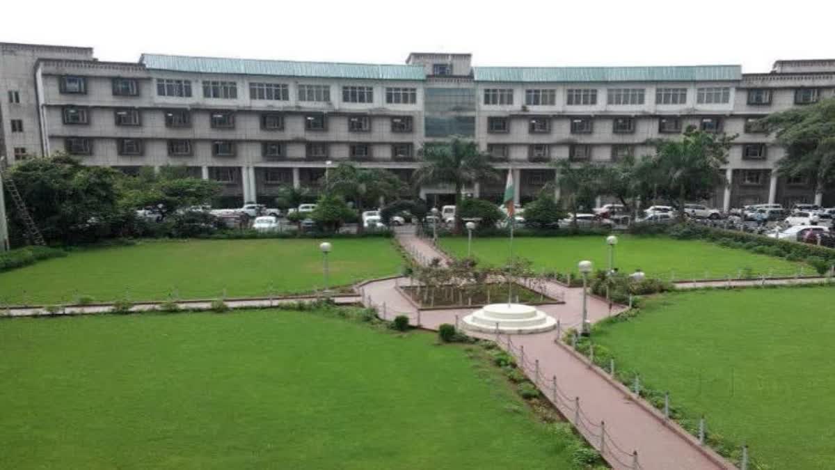 Secretariat Administration Department