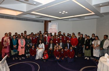 All students and ISLRTC staff take image with Secretary DEPwD