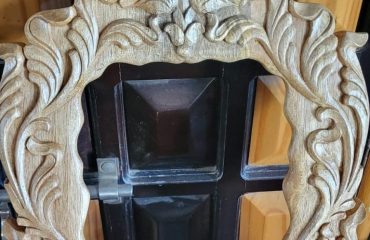 Mirror frame