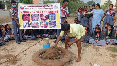 Skill India makes pots