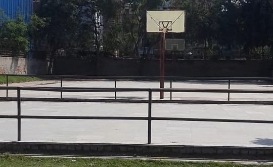 बास्केटबॉल कोर्ट