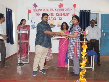 Kendriya Vidyalaya Kaduthuruthy 2025-26 Class XII - Jyoti Daan Ceremony