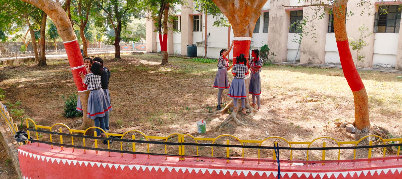 वृक्ष सजावट