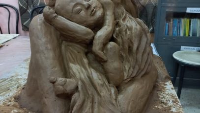 Sculpture of Mother and Child made during Kala Utsav