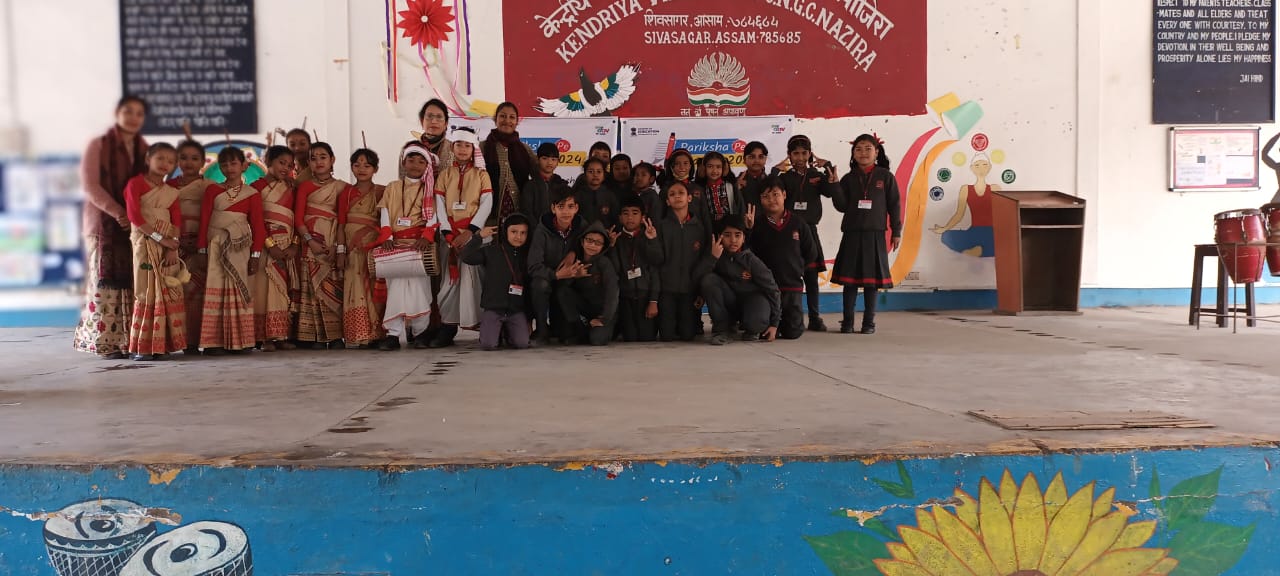 स्कूल असेंबली