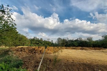 खेल का मैदान निर्माण