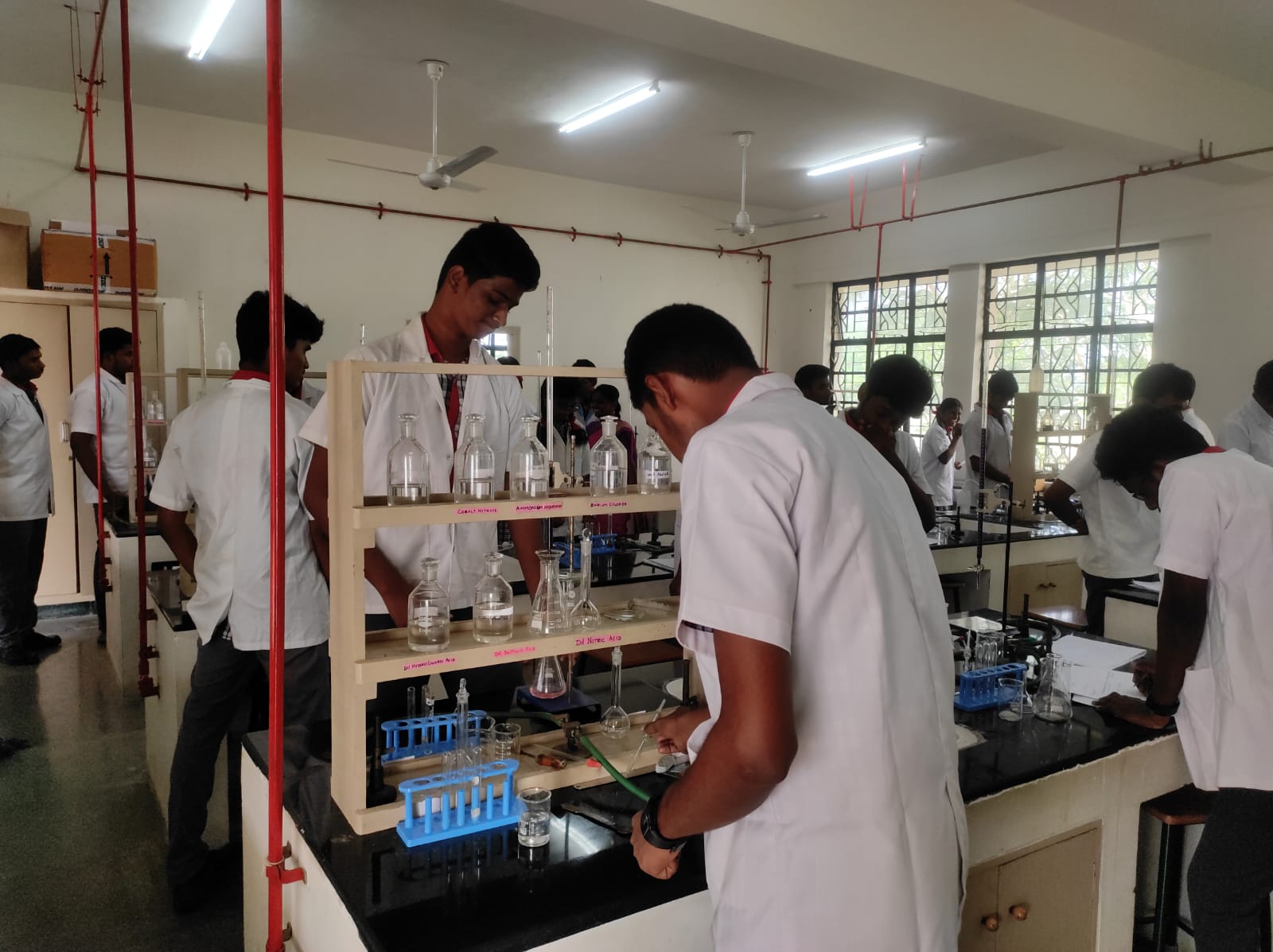 रसायन विज्ञान प्रयोगशाला