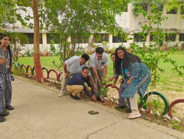 वृक्षारोपण अभियान2