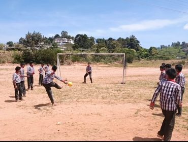 फ़ुटबॉल