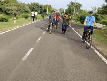 SUNDAY ON CYCLE