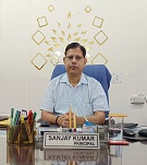 Sanjay Kumar, Principal