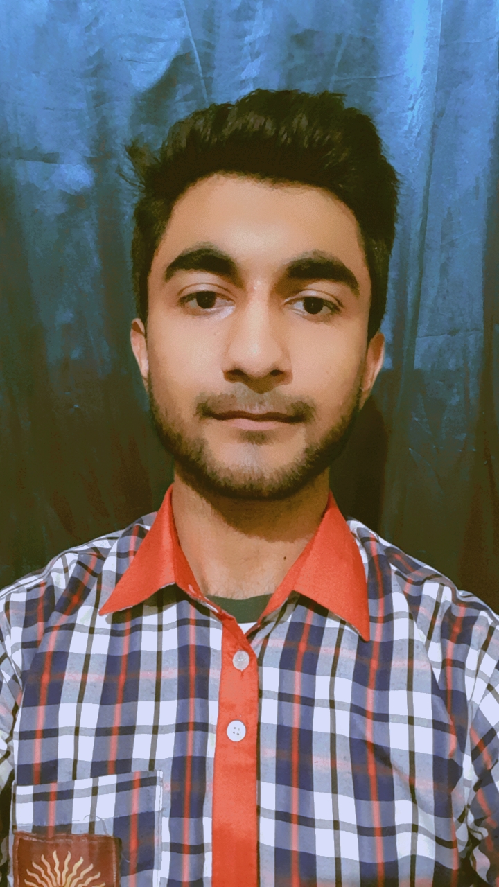 दिव्याश पांडे