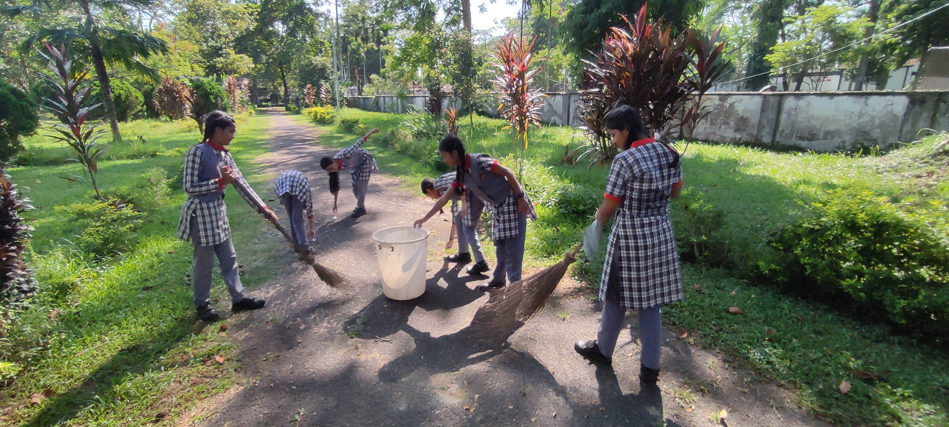 केवी चबुआ में स्वच्छता अभियान