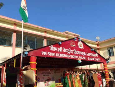 flag hoisting