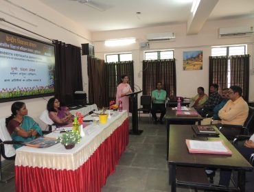 पुस्तकालयध्यक्षों के लिए सेवाकालीन पाठ्यक्रम