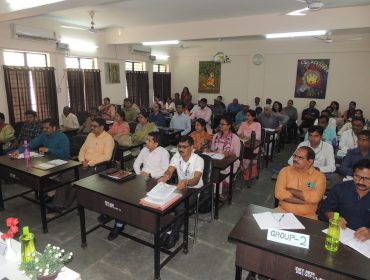 पुस्तकालयध्यक्षों के लिए सेवाकालीन पाठ्यक्रम