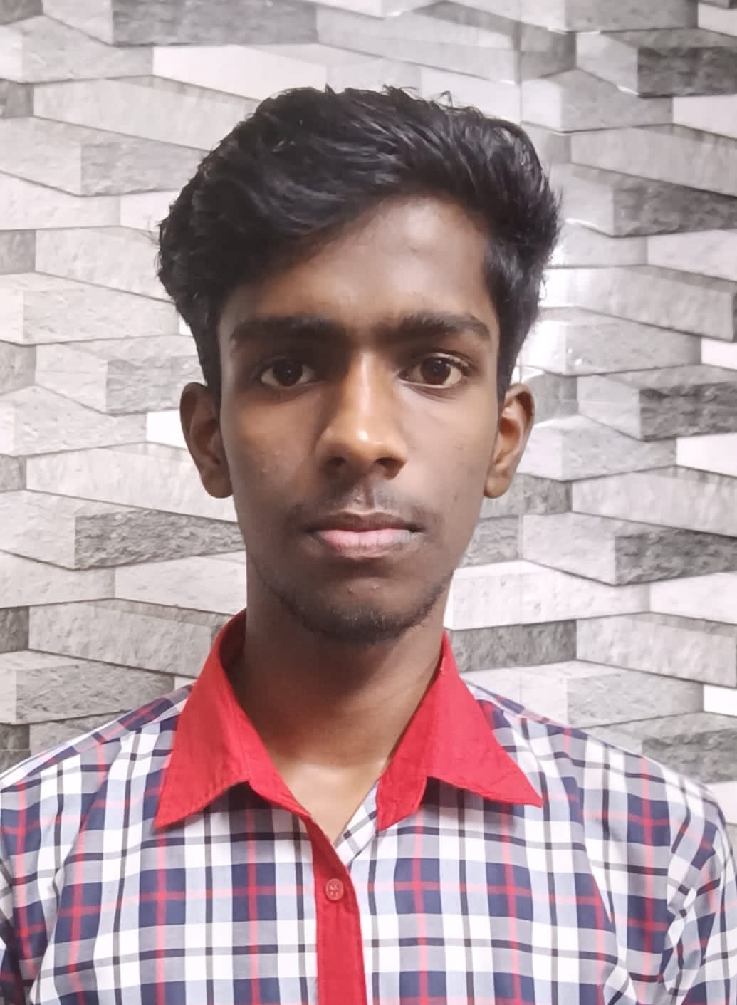 मास. आदिल बिजू मैथ्यू