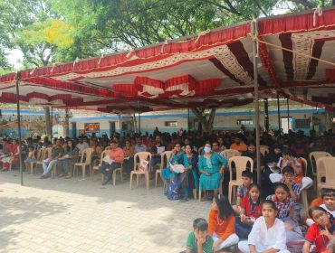 PARENTS IN PRIMARY WING FOR PTM ON 5-4-2025