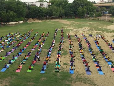 विद्यालय में अंतर्राष्ट्रीय योग दिवस समारोह