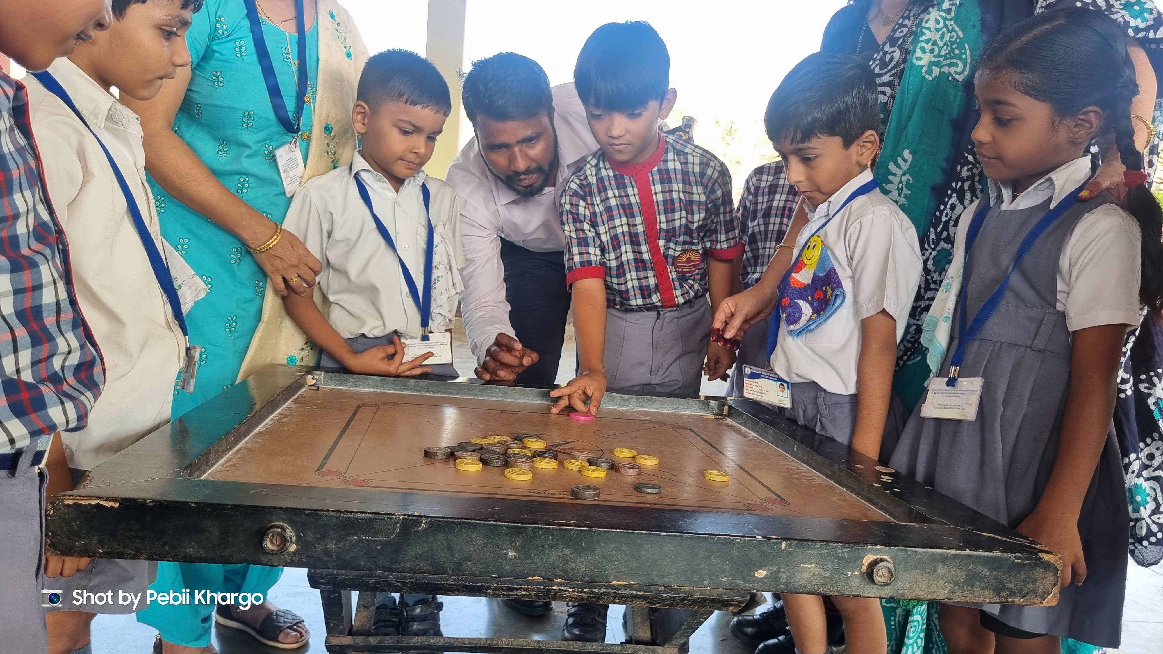 अन्य स्कूलों के साथ साझेदारी