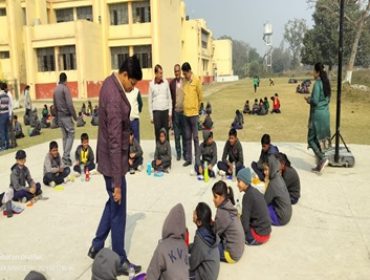 सामुदायिक दोपहर का भोजन