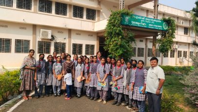 कृषि विश्वविद्यालय का क्षेत्रीय दौरा