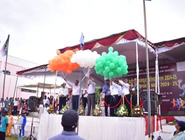 53rd KVS NSM Athletics(Girls)24-25 flying the tricolour balloons at LNCPE, Trivandrum, hosted by PM Shri KV Pattom