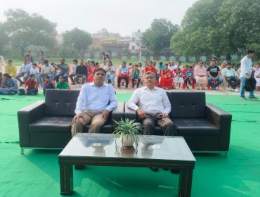 FEATURED INDEPENDENCE