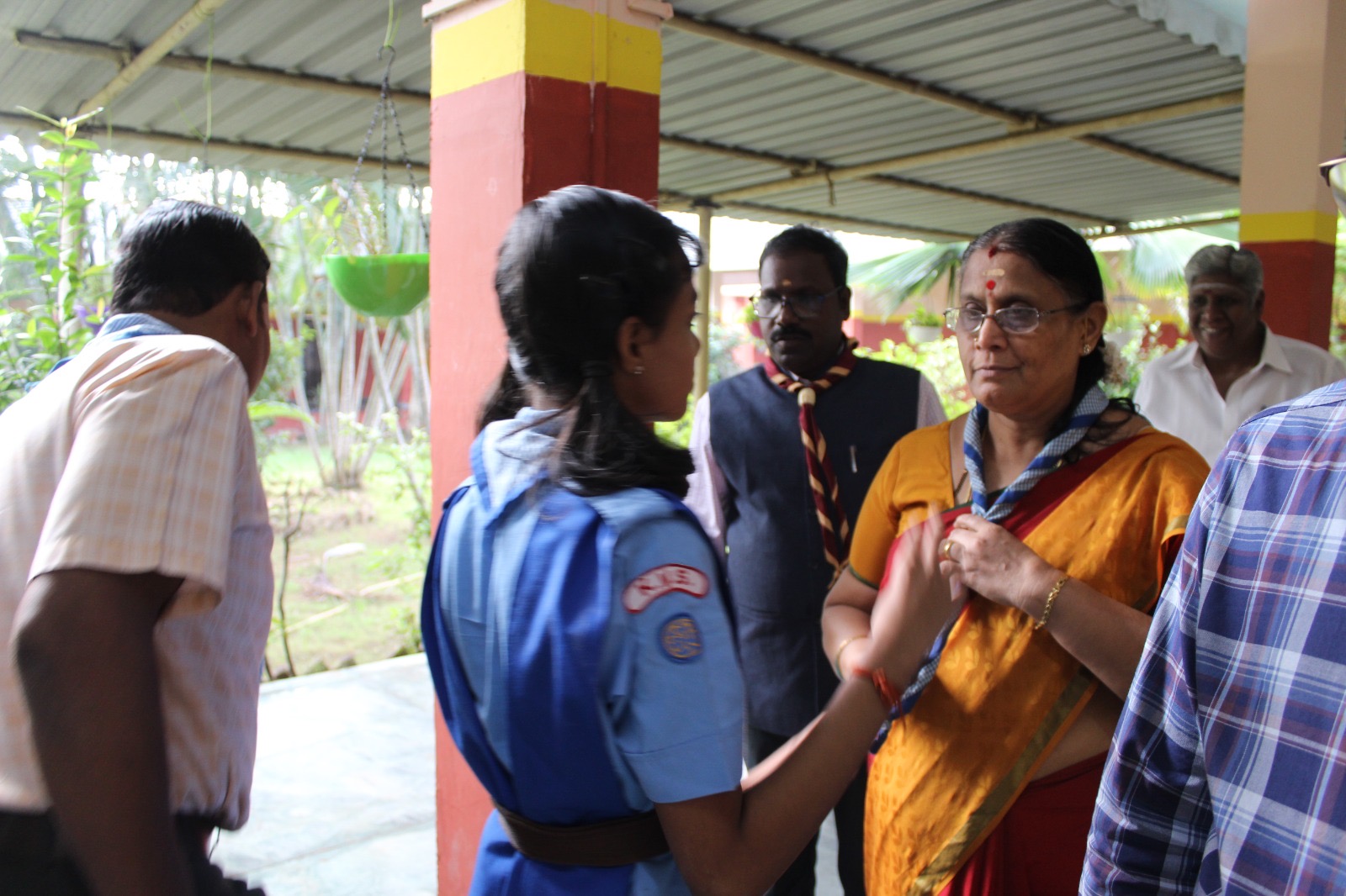 स्काउट एवं गाइड